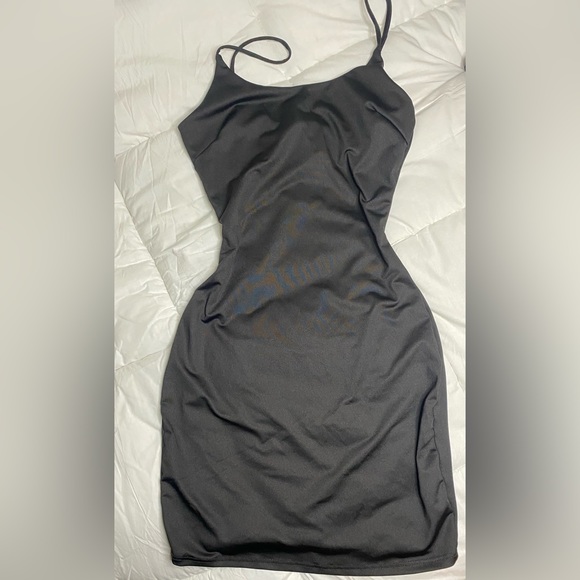 Black mini dress - Picture 1 of 2